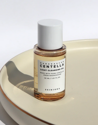 Madagascar Centella Light Cleansing Oil 30ml