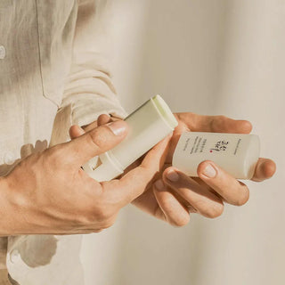 Matte sun stick : Mugwort + Camilia 18g