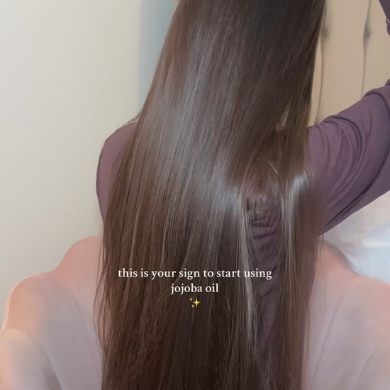 Jojoba oil will do it ✨ #hairtok #longhair #hairgoals #shinyhair #straighthair 